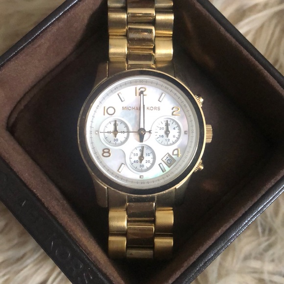 Michael Kors Gold Watch - Picture 2 of 2